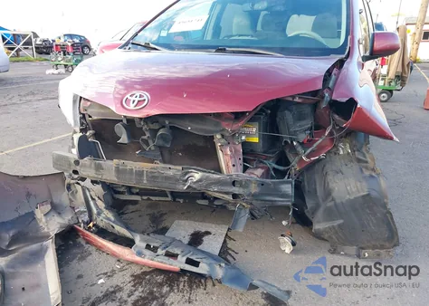 2011 Toyota Sienna Le V6 from USA, damaged, VIN 5TDKK3DC2BS023014